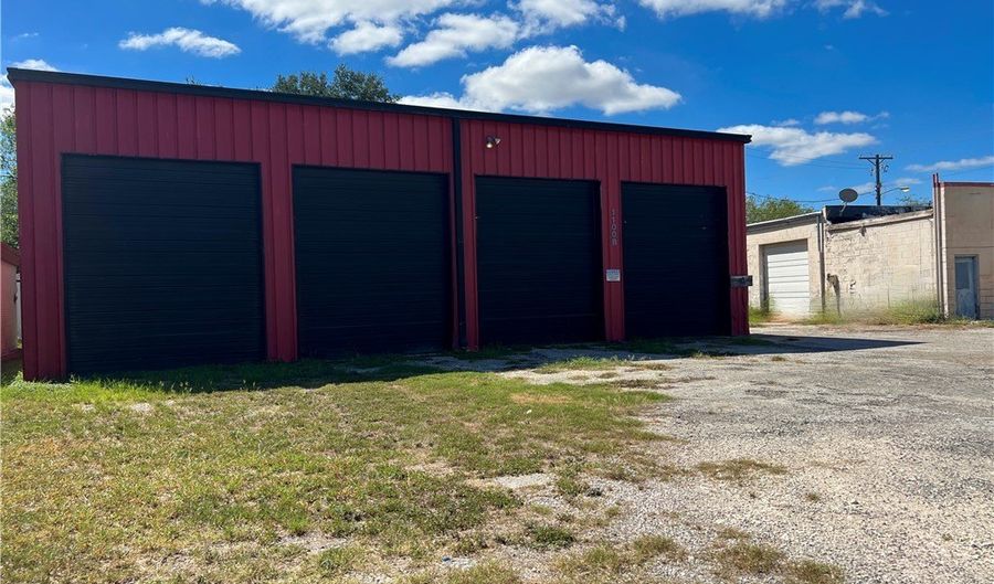 1100 N Texas Blvd, Alice, TX 78332 - 0 Beds, 0 Bath