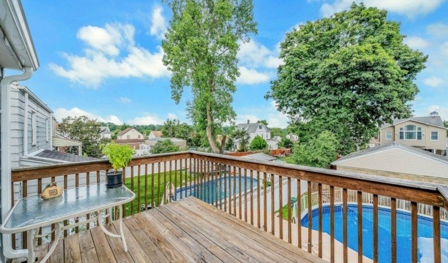 34 Berkeley Ave, Belleville, NJ 07109 - 4 Beds, 3 Bath