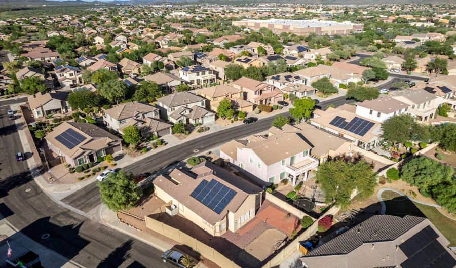 4537 W RAVINA Ln, Anthem, AZ 85086 - 3 Beds, 2 Bath