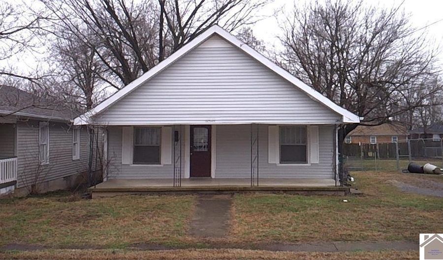 1138 S 9th St, Mayfield, KY 42066 - 2 Beds, 1 Bath