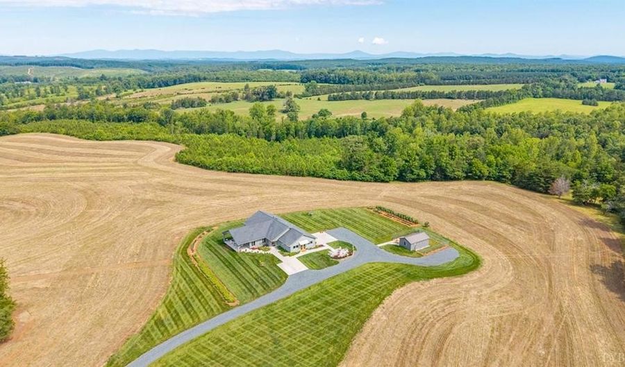 1370 Moonlight Rd, Appomattox, VA 24522 - 3 Beds, 3 Bath
