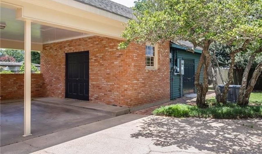 4402 WELLINGTON Blvd, Alexandria, LA 71303 - 5 Beds, 5 Bath