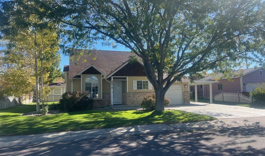 4818 Freedom Ave, Chubbuck, ID 83202 - 3 Beds, 2 Bath