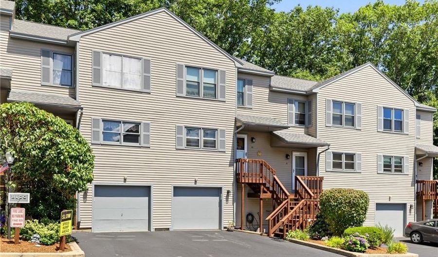 1603 Plainfield Pike F6, Johnston, RI 02919 - 2 Beds, 2 Bath