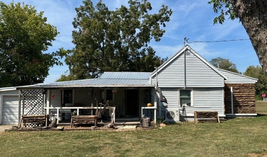 7 Box St Box St Box St, Arcola, MO 65603 - 3 Beds, 1 Bath