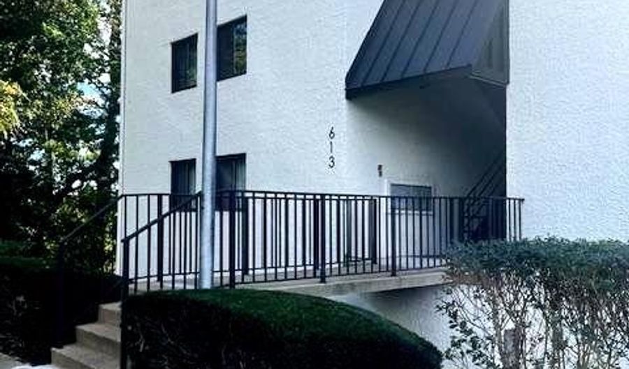 613- G OAKLAND HILLS Ct #302, Arnold, MD 21012 - 1 Beds, 1 Bath