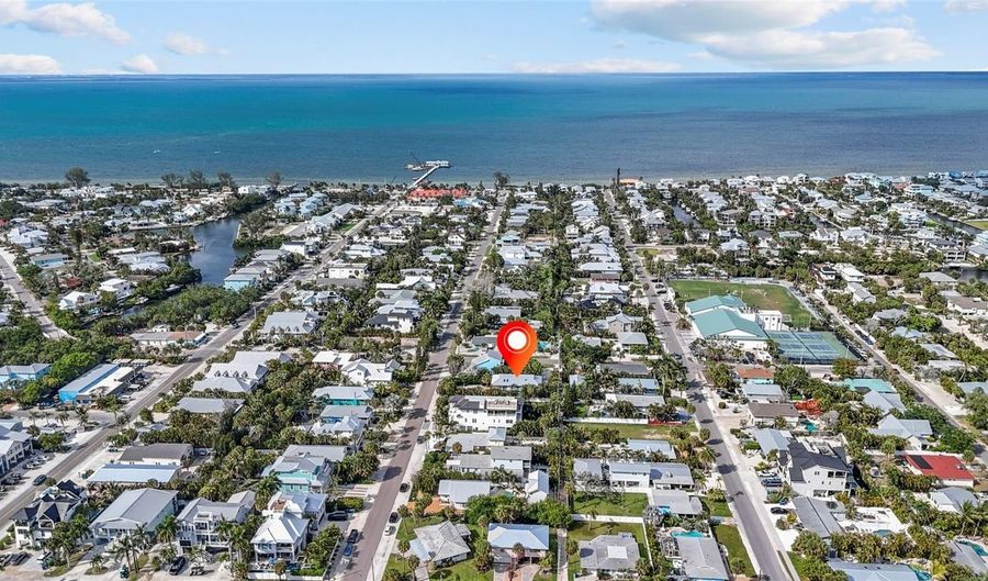 315 SPRING Ave, Anna Maria, FL 34216 - 3 Beds, 2 Bath