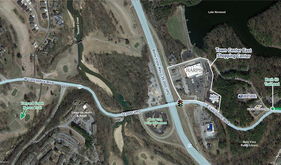 408-426 Town Ctr E, Bella Vista, AR 72714 - 0 Beds, 0 Bath