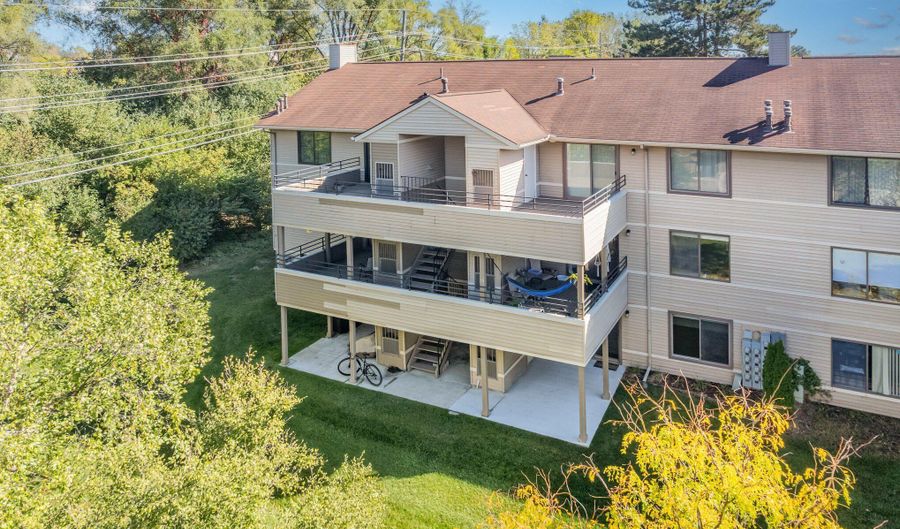 275 Briarcrest Dr 185, Ann Arbor, MI 48104 - 2 Beds, 2 Bath
