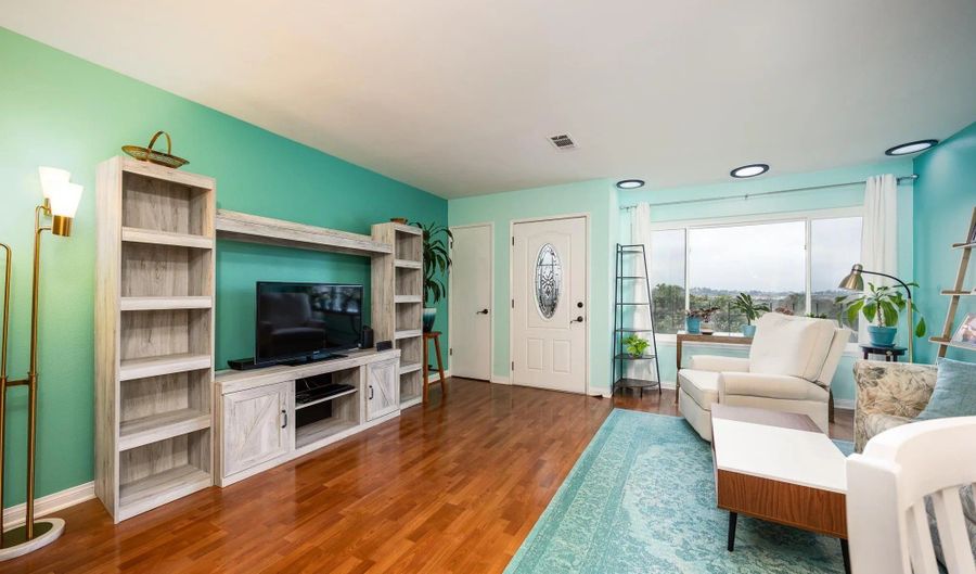3839 Vista Campana S 42, Oceanside, CA 92057 - 2 Beds, 2 Bath