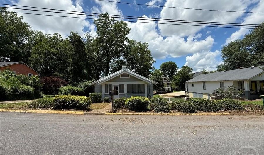 332 Carr St, Athens, GA 30605 - 4 Beds, 3 Bath
