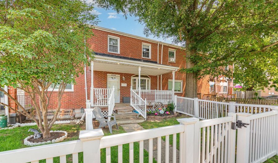 8226 N BOUNDARY Rd, Baltimore, MD 21222 - 3 Beds, 2 Bath