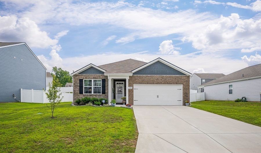 155 Nunally Dr, Baxter, TN 38544 - 3 Beds, 2 Bath