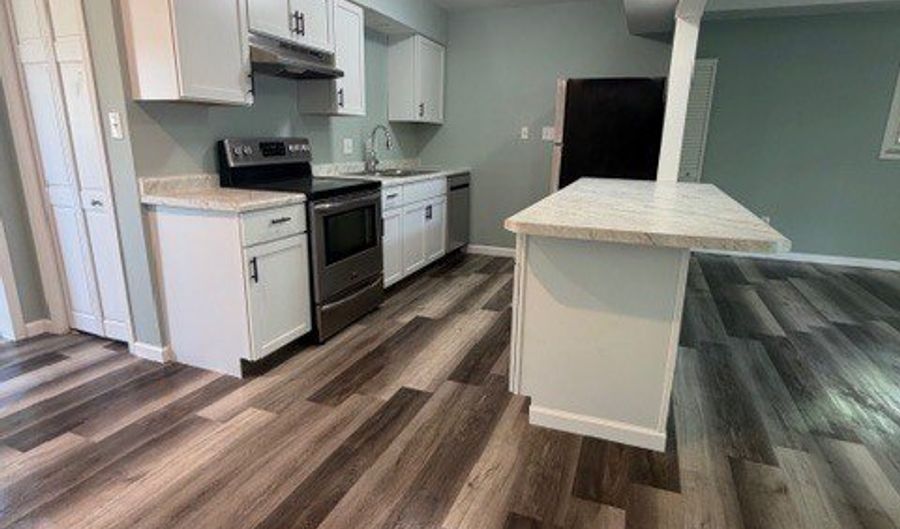 1449 Biloxi Ln, Beech Grove, IN 46107 - 3 Beds, 2 Bath