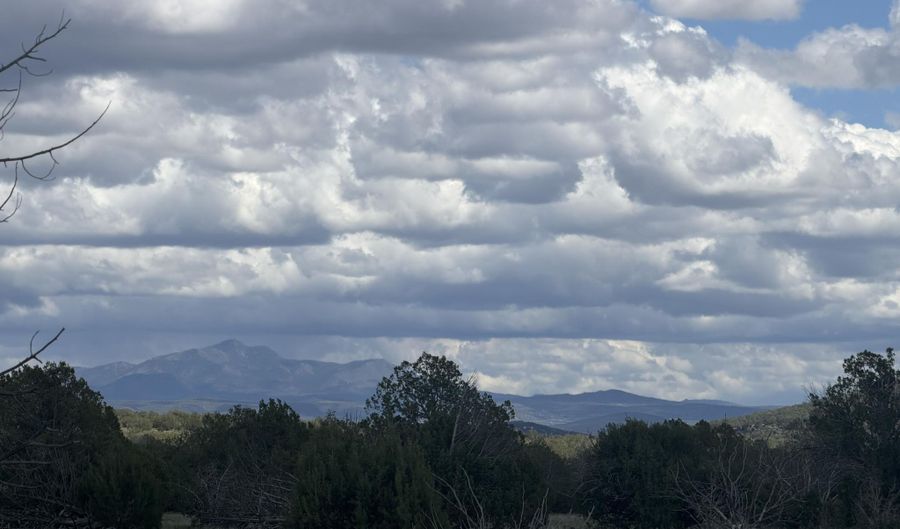 1 Hideaway Rd, Ash Fork, AZ 86320 - 2 Beds, 1 Bath