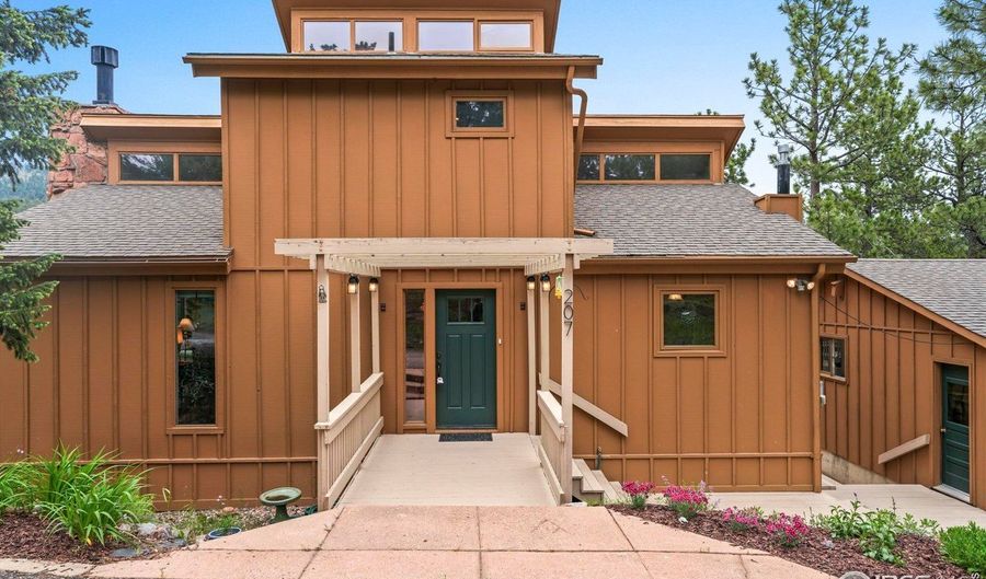207 Kelly Rd E, Boulder, CO 80302 - 3 Beds, 2 Bath