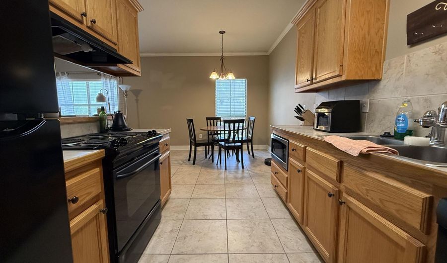 828 Meadow Bend Dr #G, Baton Rouge, LA 70820 - 2 Beds, 2 Bath