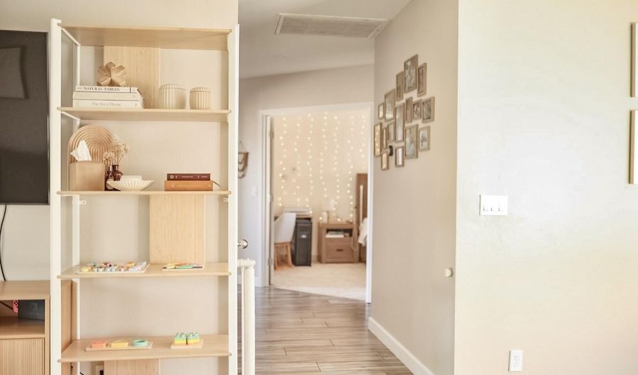 1229 W STRAFORD Dr, Chandler, AZ 85224 - 3 Beds, 2 Bath