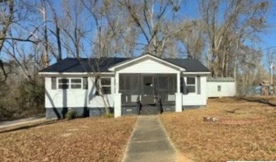 861 O St, Alexander City, AL 35010 - 3 Beds, 1 Bath