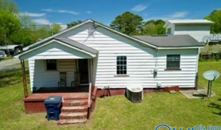 434 4th St NW, Arab, AL 35016 - 2 Beds, 1 Bath