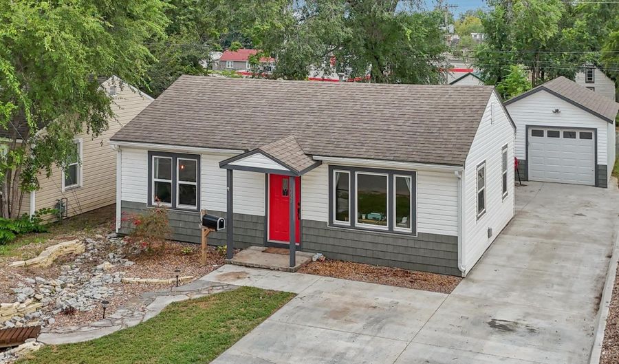 333 E Kelly Ave, Augusta, KS 67010 - 2 Beds, 1 Bath