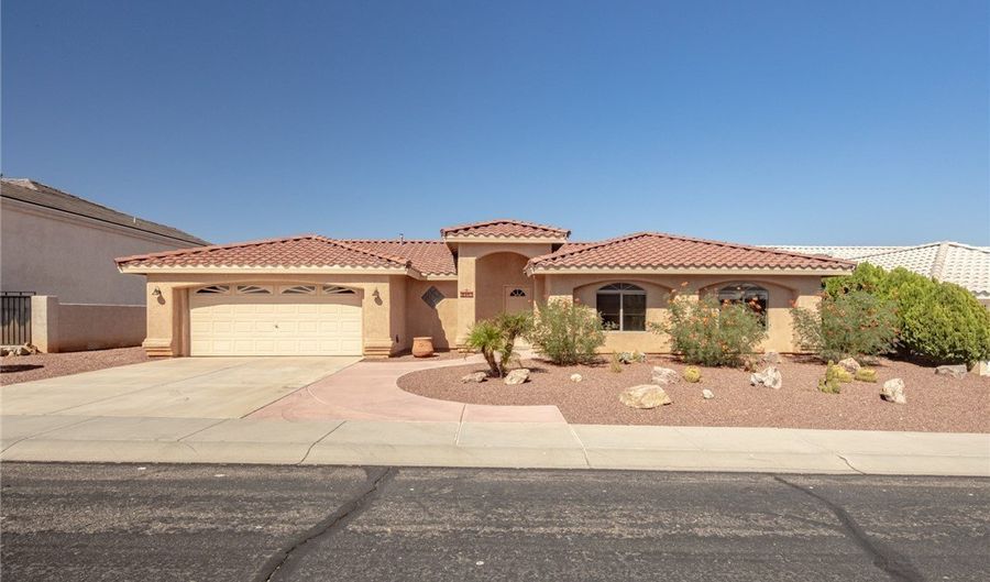 2913 Desert Vista Dr, Bullhead City, AZ 86429 - 3 Beds, 2 Bath