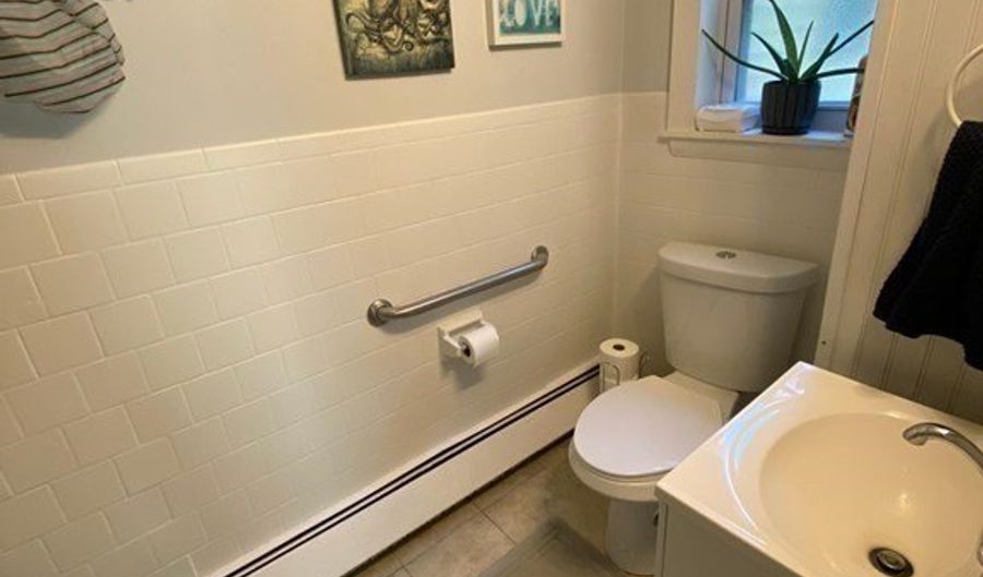 381 Sumner 1, Boston, MA 02128 - 2 Beds, 1 Bath