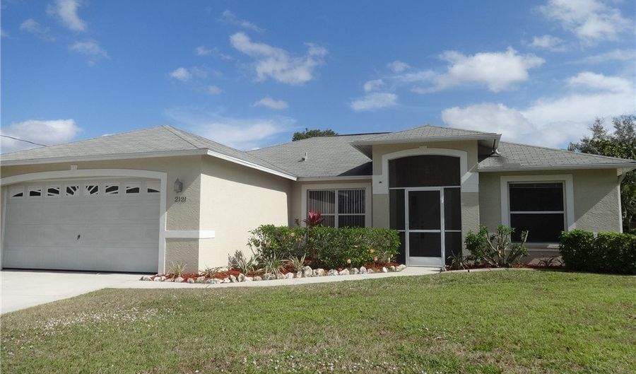 2121 SW 5th Ave, Cape Coral, FL 33991 - 3 Beds, 2 Bath