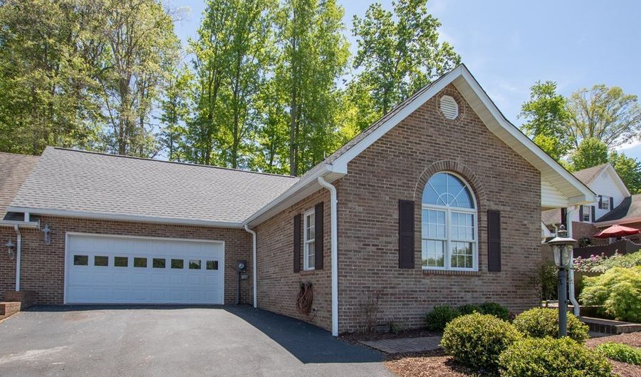 16297 Greenevers Ct, Abingdon, VA 24210 - 3 Beds, 3 Bath