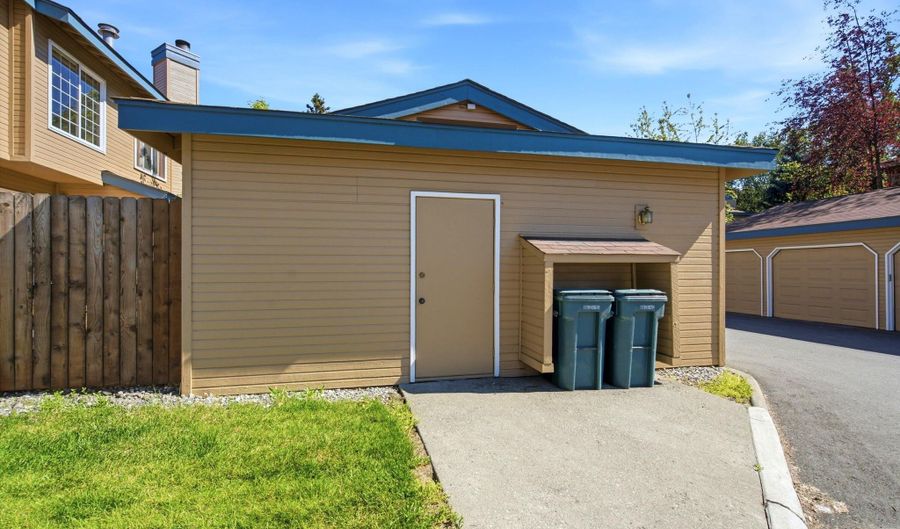 6420 E Northern Lights Blvd #7A, Anchorage, AK 99504 - 2 Beds, 2 Bath