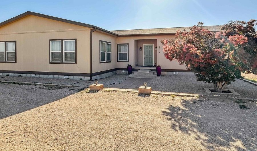 7408 Conestoga Rd, Carlsbad, NM 88220 - 4 Beds, 2 Bath