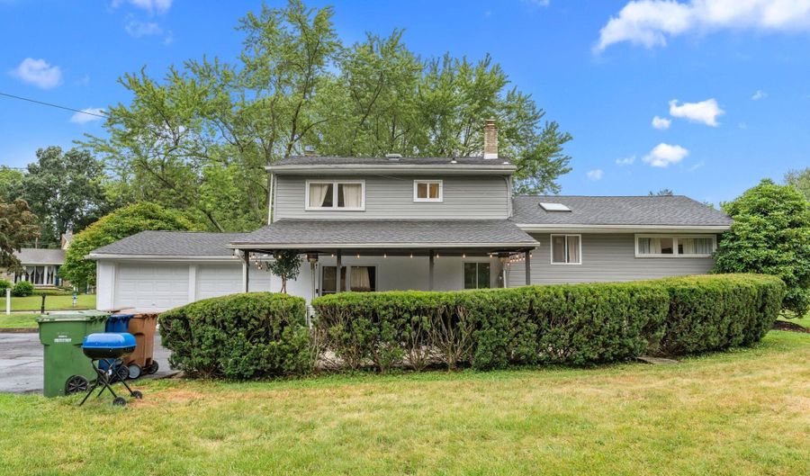 996 WHITNEY Ln, Ambler, PA 19002 - 3 Beds, 3 Bath