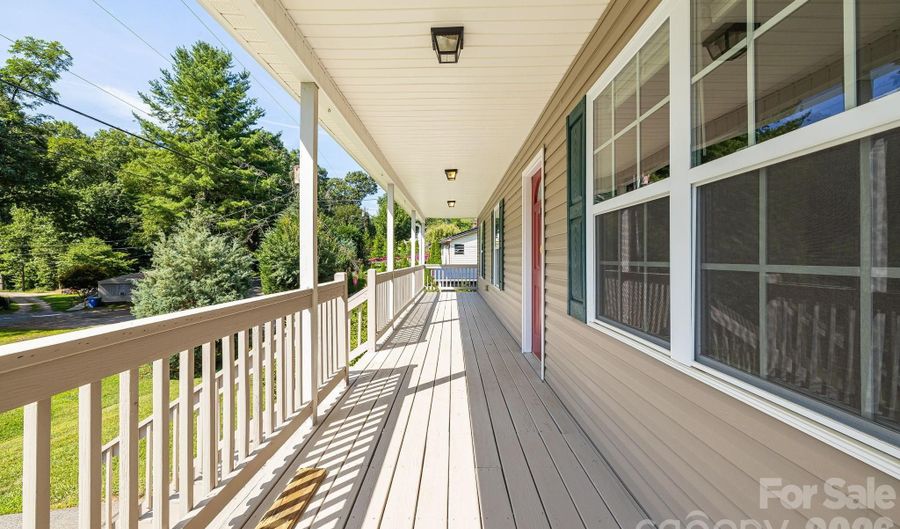 76 Selwyn Rd, Asheville, NC 28806 - 3 Beds, 2 Bath