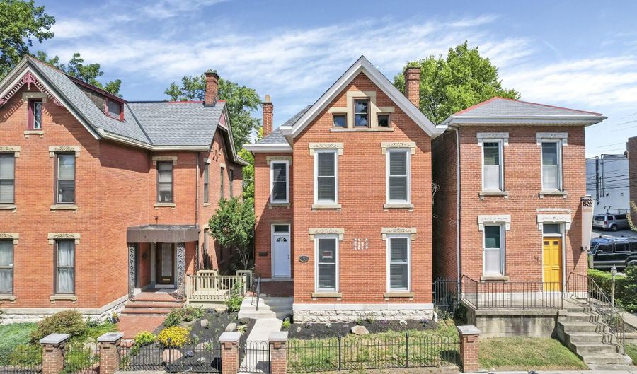 42 King Ave, Columbus, OH 43201 - 3 Beds, 2 Bath