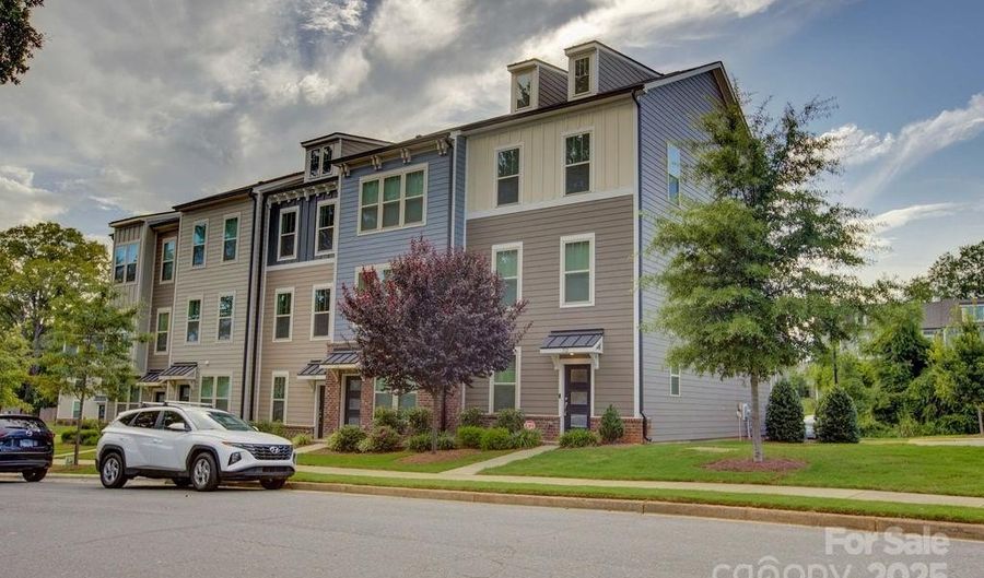 112 Judson Ave, Charlotte, NC 28208 - 4 Beds, 4 Bath