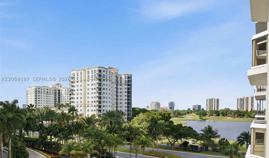 20185 E Country Club Dr 502, Aventura, FL 33180 - 3 Beds, 3 Bath