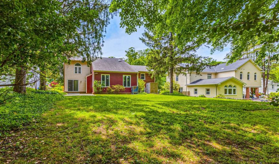 7607 MARYKNOLL Ave, Bethesda, MD 20817 - 4 Beds, 4 Bath