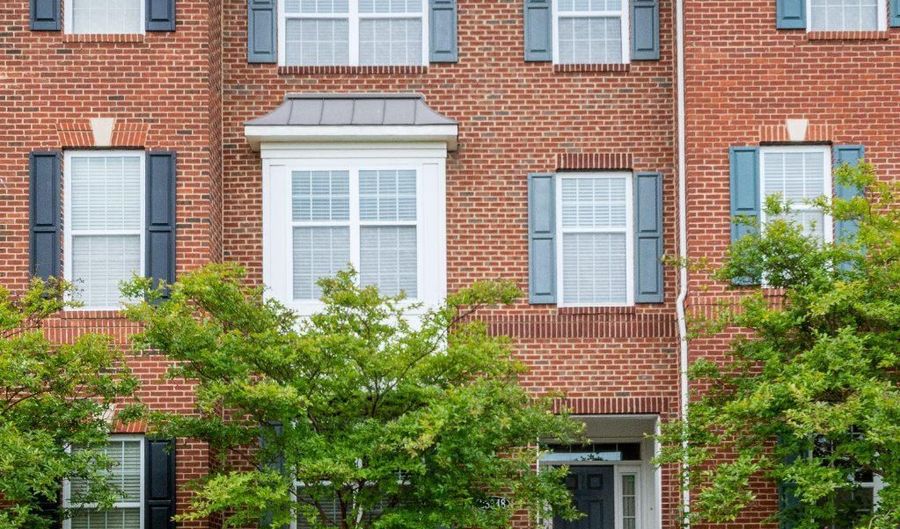23348 MADISON HEIGHTS Ter, Ashburn, VA 20148 - 4 Beds, 4 Bath