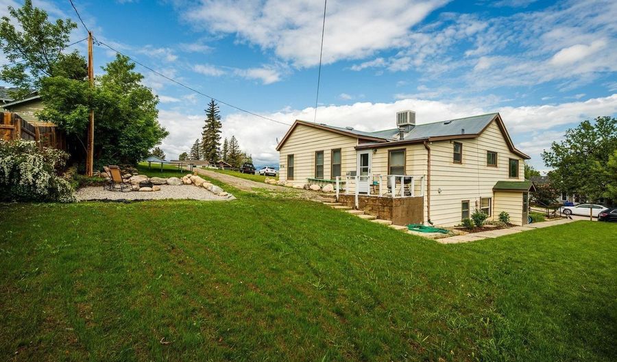 195 W Gatchell, Buffalo, WY 82834 - 3 Beds, 2 Bath