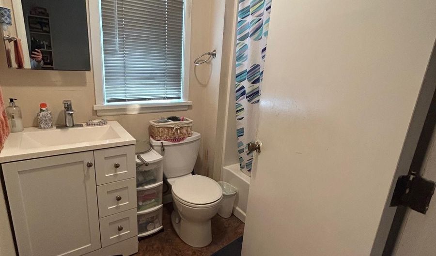 310 New Jersey Ave, Absecon, NJ 08201 - 2 Beds, 1 Bath
