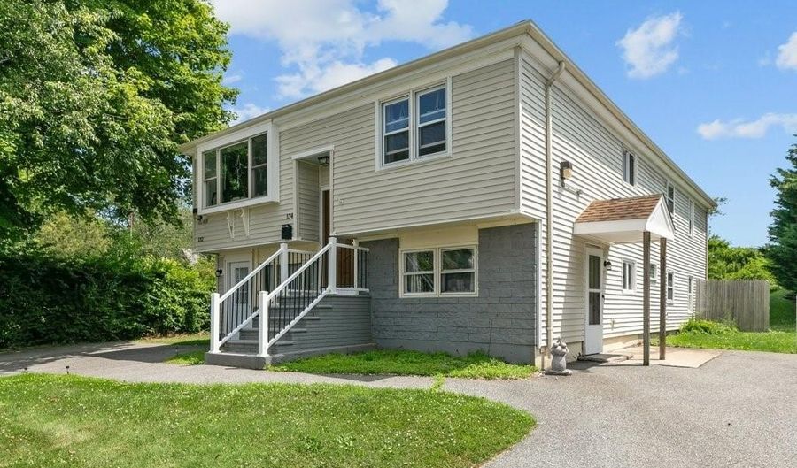 132 Maple Ave, Middletown, RI 02842 - 6 Beds, 2 Bath
