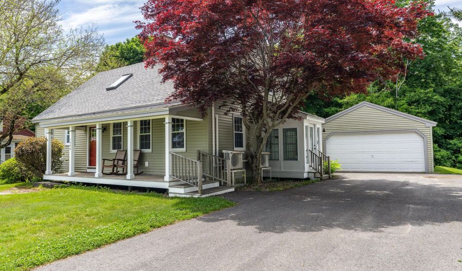 1486 Washington St, Bath, ME 04530 - 4 Beds, 2 Bath