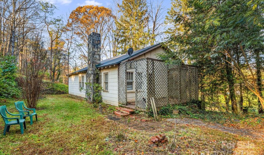 49 Willow Creek Dr, Asheville, NC 28803 - 0 Beds, 1 Bath