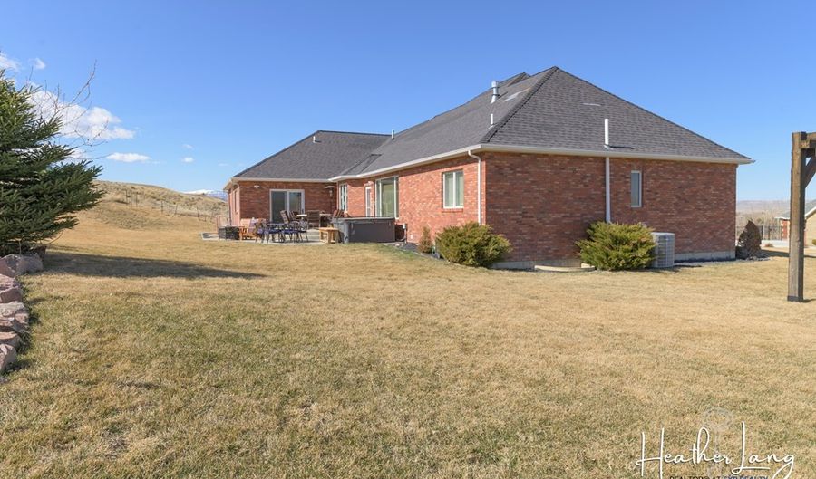 732 Links View Dr, Cody, WY 82414 - 7 Beds, 4 Bath