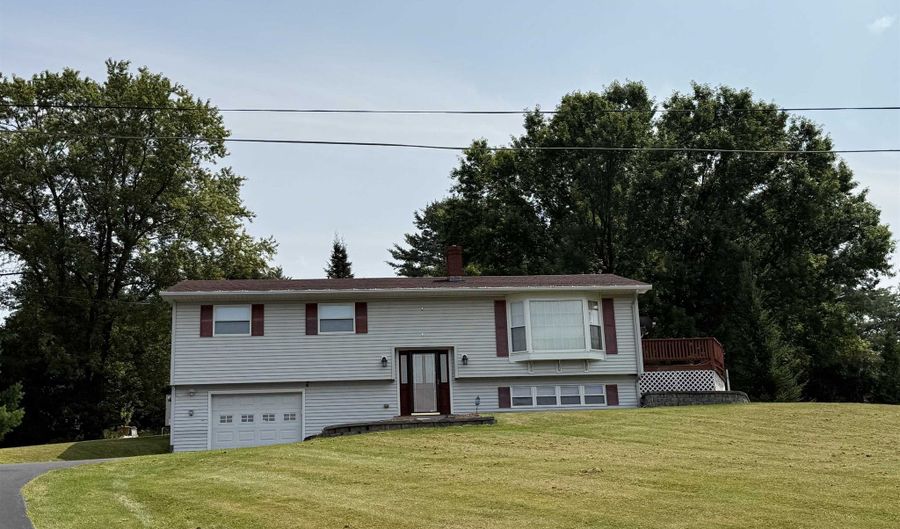 173 Middle Rd, Barre, VT 05654 - 3 Beds, 2 Bath