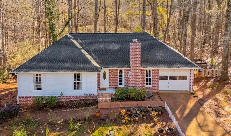 375 Brookstone Dr, Athens, GA 30605 - 4 Beds, 2 Bath