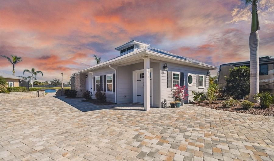 8313 SW SAND CRANE Cir, Arcadia, FL 34269 - 1 Beds, 1 Bath