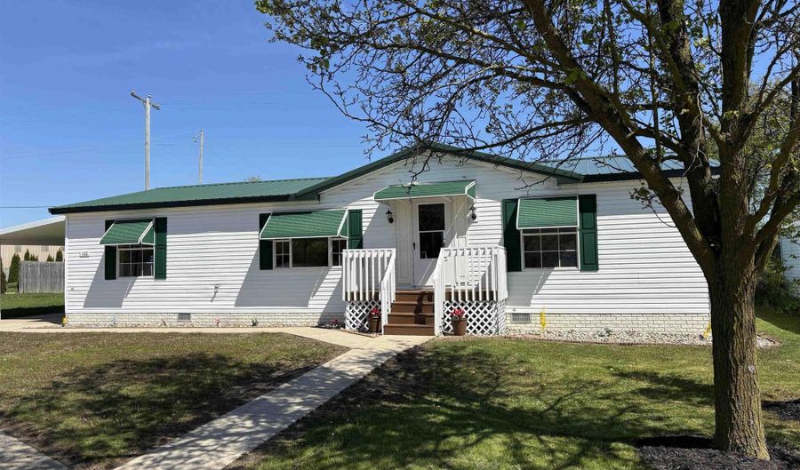 100 Red River Dr, Adrian, MI 49221 - 3 Beds, 2 Bath