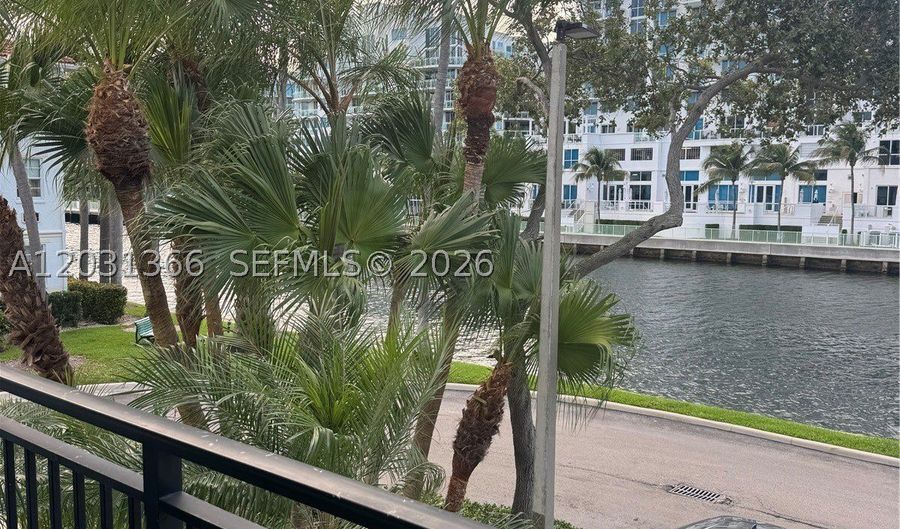 3215 NE 184th St 14203, Aventura, FL 33160 - 3 Beds, 2 Bath