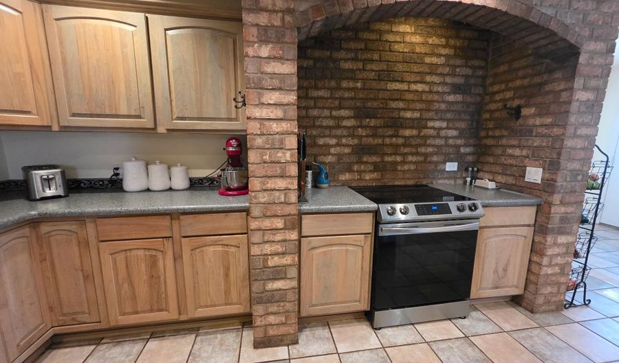 1408 W Orchard Ln, Carlsbad, NM 88220 - 4 Beds, 2 Bath